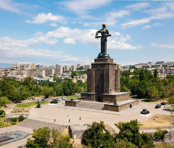 Mother Armenia Monument Парк Победы