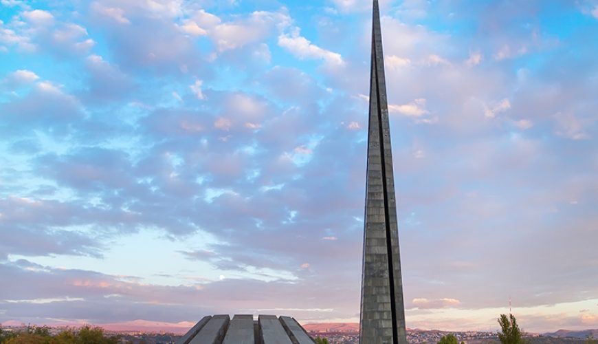 Tsitsernakaberd the armenian genocide museum