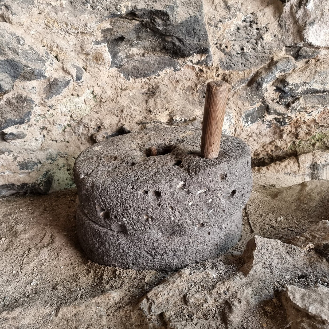 Northern Armenia Off the Beaten Path: Akhtala Monastery, Mendz Er Cave & Zarni-Parni